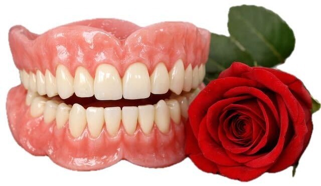 denture with teeth that has accurate detail including teeth shape with rose-1-1